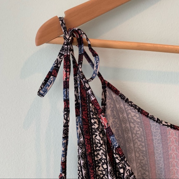 🏷️BCBGeneration Batik Tribal Faux Wrap Open Leg Stretch Romper Jumpsuit POCKETS - Picture 4 of 14